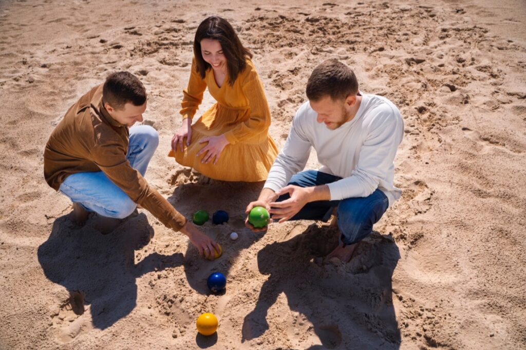Działka nad jeziorem oferuje szereg możliwości aktywnego spędzania czasu